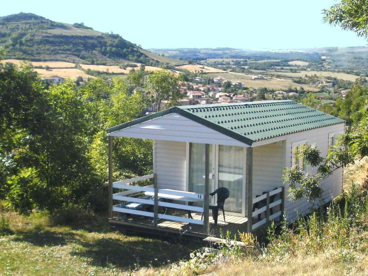 Val St Georges Hotel Saint-Georges-de-Luzençon Buitenkant foto